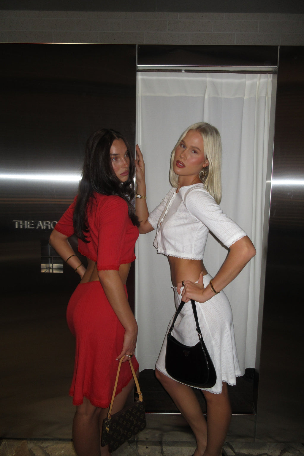 Ari Skirt -Cherry Red